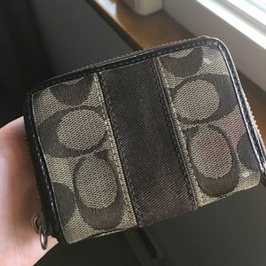 coach small wallet
